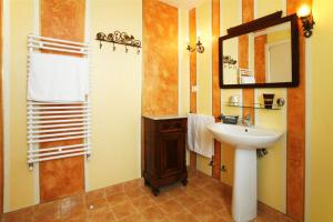 Villa Amelia Stanza Gialla Toilette